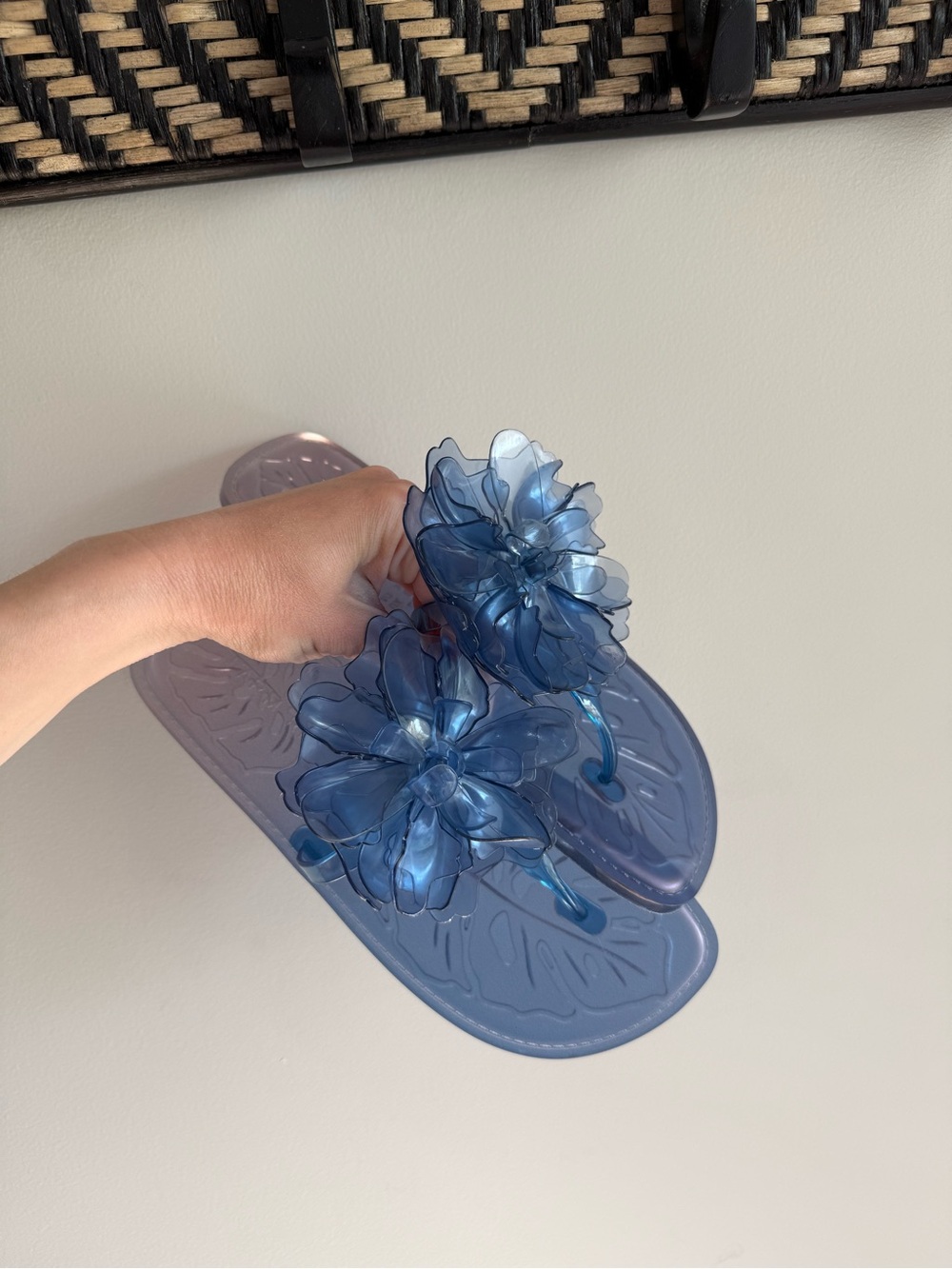 Farm Rio Blue Flower Jelly Flat Sandal - Size 8/9 - Picture 3 of 8